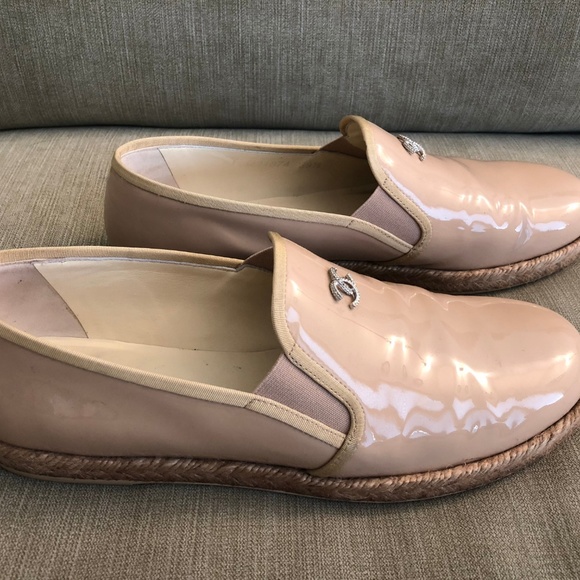 AUTHENTIC CHANEL CC NUDE/BEIGE ESPADRILLE LOAFERS - Picture 2 of 6